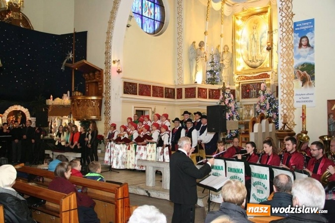 Zdjęcie w galerii na portalu naszwodzislaw.com: Kolędowano w Osinach i Turzy Śląskiej wiadomości z regionu