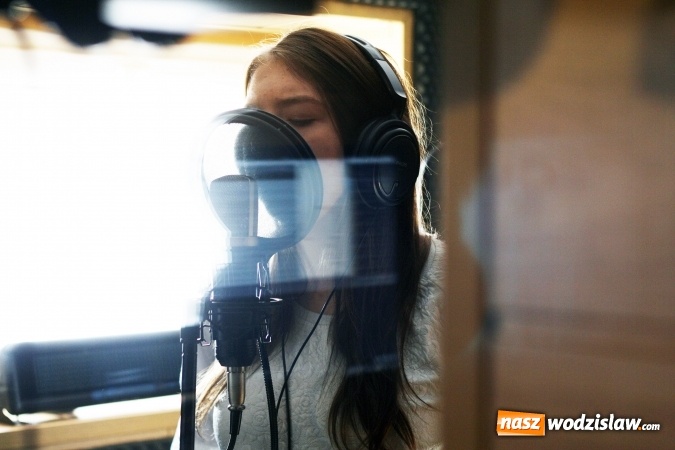 Zdjęcie w galerii na portalu naszwodzislaw.com: Zwyciężczynie konkursu na Kolędowy Mix rozpoczęły prace nad płytą. 