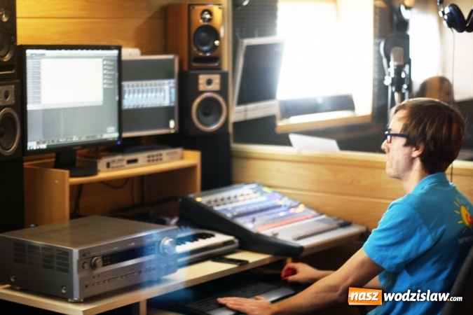 Zdjęcie w galerii na portalu naszwodzislaw.com: Zwyciężczynie konkursu na Kolędowy Mix rozpoczęły prace nad płytą. 