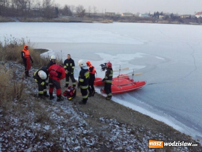 Zdjęcie w galerii na portalu naszwodzislaw.com: Katamaran popłynął na pomoc sarnie  wiadomości z regionu