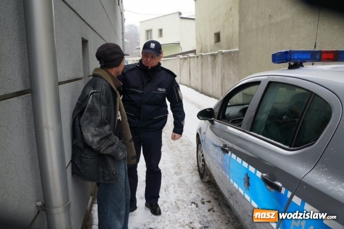 Zdjęcie w galerii na portalu naszwodzislaw.com: Wodzisławscy policjanci kontrolują pustostany wiadomości z regionu