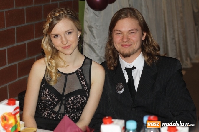 Zdjęcie w galerii na portalu naszwodzislaw.com: Uczniowie Ekonomika rozpoczęli maraton studni&oacute;wkowy wiadomości z regionu