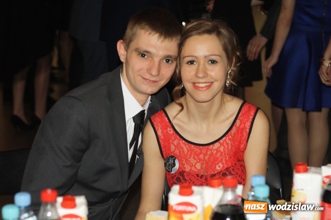 Zdjęcie w galerii na portalu naszwodzislaw.com: Uczniowie Ekonomika rozpoczęli maraton studni&oacute;wkowy wiadomości z regionu