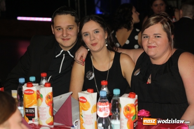 Zdjęcie w galerii na portalu naszwodzislaw.com: Uczniowie Ekonomika rozpoczęli maraton studni&oacute;wkowy wiadomości z regionu