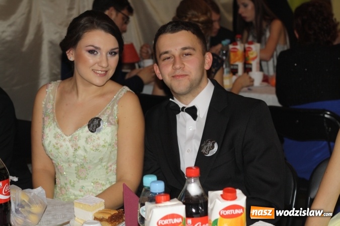 Zdjęcie w galerii na portalu naszwodzislaw.com: Uczniowie Ekonomika rozpoczęli maraton studni&oacute;wkowy wiadomości z regionu