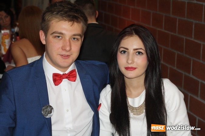 Zdjęcie w galerii na portalu naszwodzislaw.com: Uczniowie Ekonomika rozpoczęli maraton studni&oacute;wkowy wiadomości z regionu