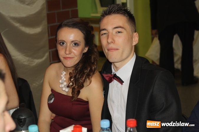 Zdjęcie w galerii na portalu naszwodzislaw.com: Uczniowie Ekonomika rozpoczęli maraton studni&oacute;wkowy wiadomości z regionu