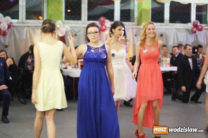 Zdjęcie w galerii na portalu naszwodzislaw.com: Uczniowie Ekonomika rozpoczęli maraton studni&oacute;wkowy wiadomości z regionu