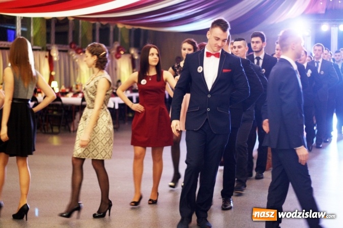 Zdjęcie w galerii na portalu naszwodzislaw.com: Uczniowie Ekonomika rozpoczęli maraton studni&oacute;wkowy wiadomości z regionu