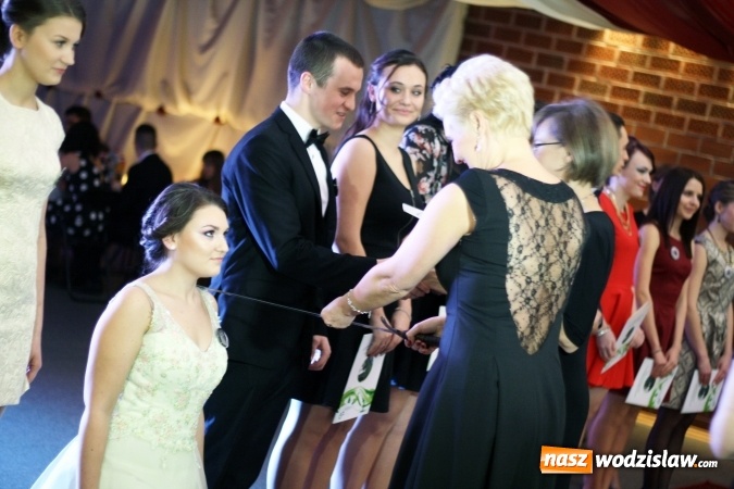 Zdjęcie w galerii na portalu naszwodzislaw.com: Uczniowie Ekonomika rozpoczęli maraton studni&oacute;wkowy wiadomości z regionu