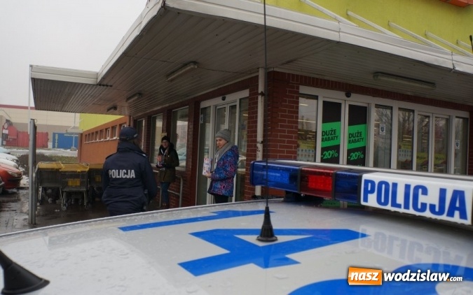 Zdjęcie w galerii na portalu naszwodzislaw.com: Mundurowi zabezpieczali WOŚP. Kwesta na terenie powiatu wodzisławskiego przebiegła spokojnie  wiadomości z regionu