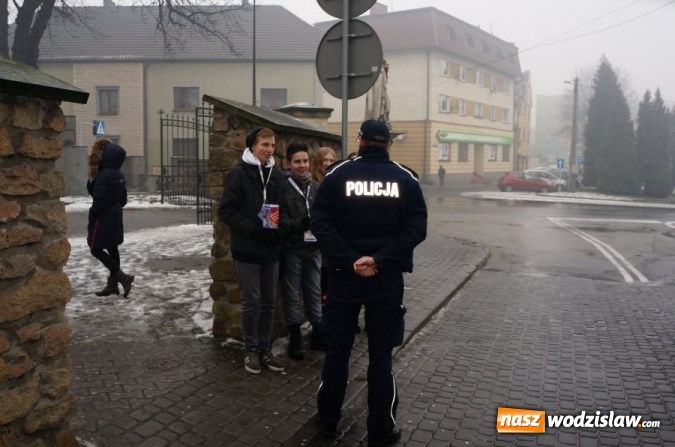 Zdjęcie w galerii na portalu naszwodzislaw.com: Mundurowi zabezpieczali WOŚP. Kwesta na terenie powiatu wodzisławskiego przebiegła spokojnie  wiadomości z regionu