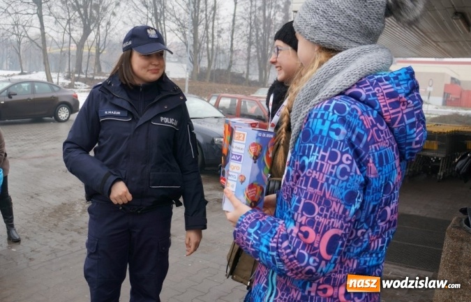 Zdjęcie w galerii na portalu naszwodzislaw.com: Mundurowi zabezpieczali WOŚP. Kwesta na terenie powiatu wodzisławskiego przebiegła spokojnie  wiadomości z regionu