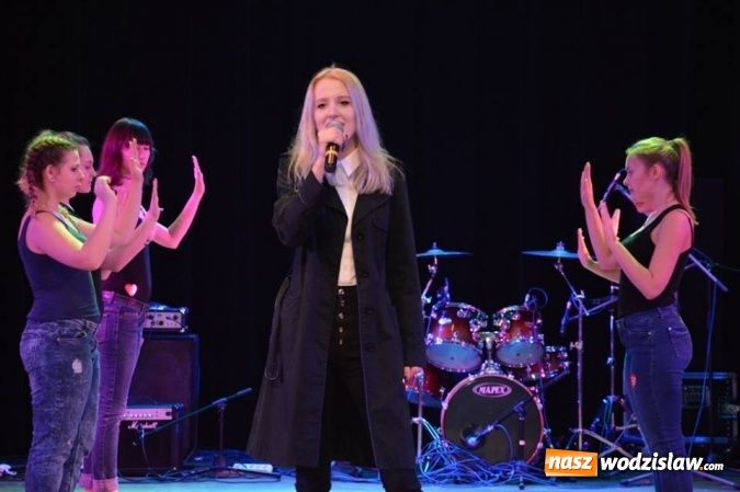 Zdjęcie w galerii na portalu naszwodzislaw.com: Rockowo, hip-hopowo i... rekordowo. WOŚP w Radlinie zebrał prawie 27 tysięcy! wiadomości z regionu