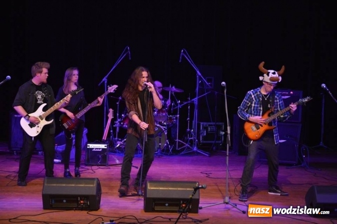 Zdjęcie w galerii na portalu naszwodzislaw.com: Rockowo, hip-hopowo i... rekordowo. WOŚP w Radlinie zebrał prawie 27 tysięcy! wiadomości z regionu