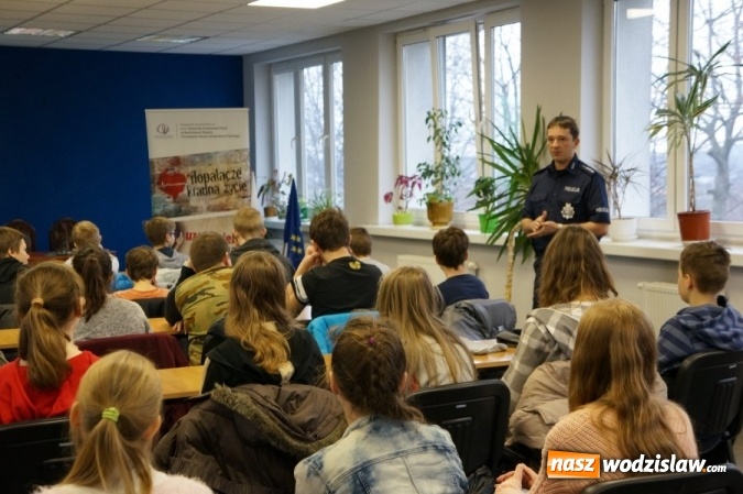 Zdjęcie w galerii na portalu naszwodzislaw.com: Ruszyła kolejna edycja kampanii przeciwko uzależnieniom wiadomości z regionu