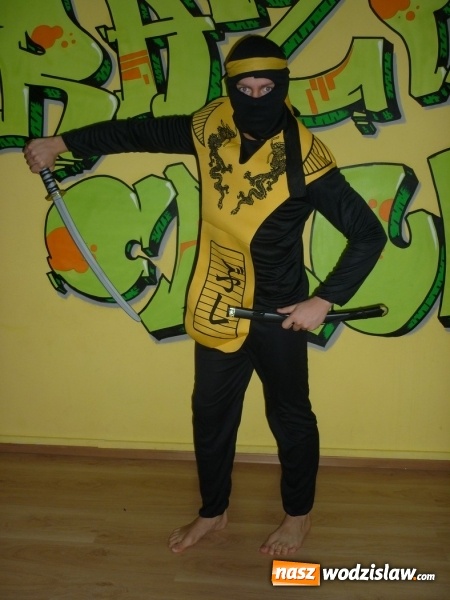 Zdjęcie w galerii na portalu naszwodzislaw.com: Całoroczna wypożyczalnia stroj&oacute;w karnawałowych w Crazy Club wiadomości z regionu