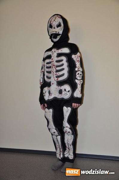 Zdjęcie w galerii na portalu naszwodzislaw.com: Całoroczna wypożyczalnia stroj&oacute;w karnawałowych w Crazy Club wiadomości z regionu