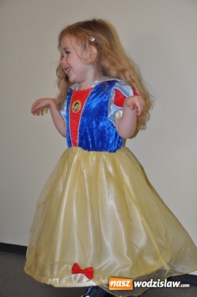 Zdjęcie w galerii na portalu naszwodzislaw.com: Całoroczna wypożyczalnia stroj&oacute;w karnawałowych w Crazy Club wiadomości z regionu