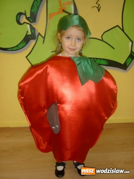 Zdjęcie w galerii na portalu naszwodzislaw.com: Całoroczna wypożyczalnia stroj&oacute;w karnawałowych w Crazy Club wiadomości z regionu