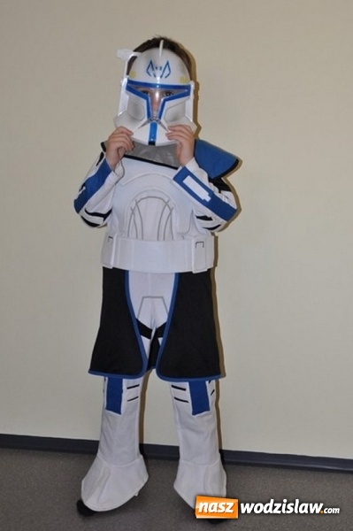 Zdjęcie w galerii na portalu naszwodzislaw.com: Całoroczna wypożyczalnia stroj&oacute;w karnawałowych w Crazy Club wiadomości z regionu