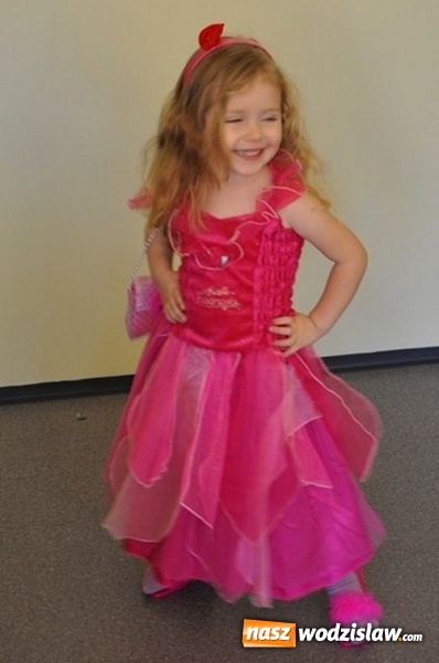 Zdjęcie w galerii na portalu naszwodzislaw.com: Całoroczna wypożyczalnia stroj&oacute;w karnawałowych w Crazy Club wiadomości z regionu