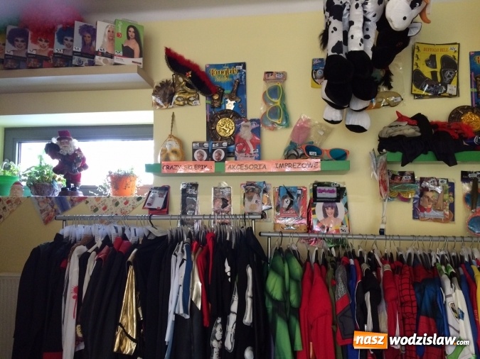 Zdjęcie w galerii na portalu naszwodzislaw.com: Całoroczna wypożyczalnia stroj&oacute;w karnawałowych w Crazy Club wiadomości z regionu