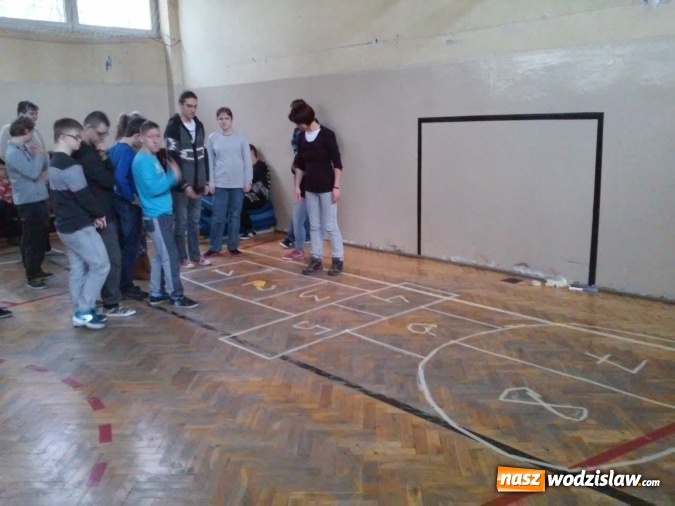 Zdjęcie w galerii na portalu naszwodzislaw.com: Zagrali w dawne gry i zabawy  wiadomości z regionu