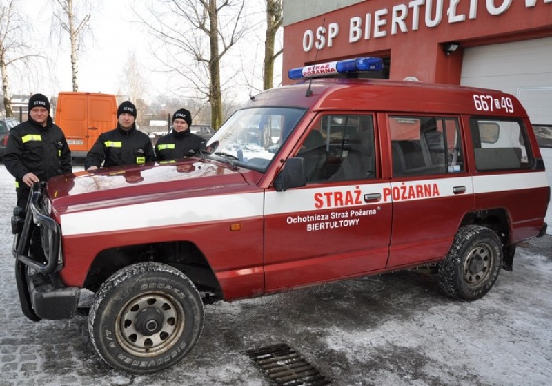 Zdjęcie w galerii na portalu naszwodzislaw.com: Nowy-stary wóz strażacki  wiadomości z regionu