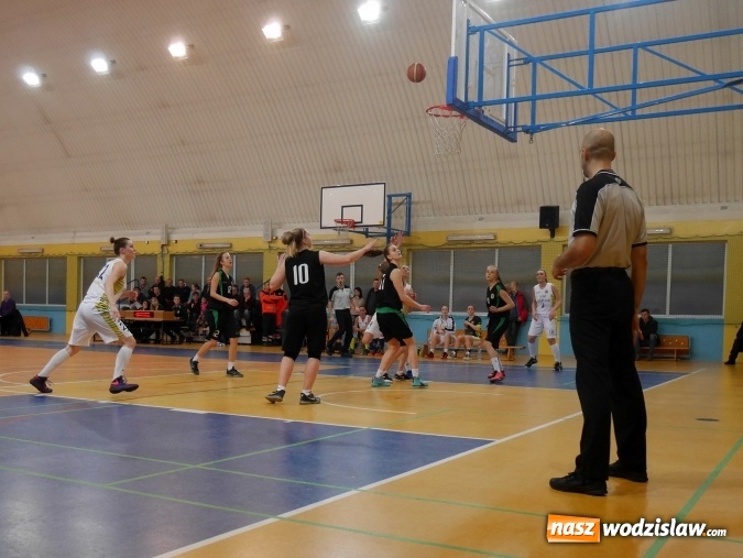 Zdjęcie w galerii na portalu naszwodzislaw.com: Koszykarki Olimpii Wodzisław pokonały kolejnego przeciwnika wiadomości z regionu