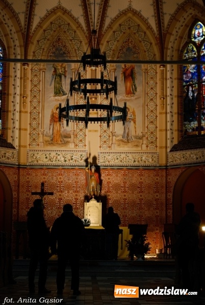 Zdjęcie w galerii na portalu naszwodzislaw.com: Dawne malowidła powróciły na ściany prezbiterium kościoła pw. św. Jerzego w Rydułtowach wiadomości z regionu