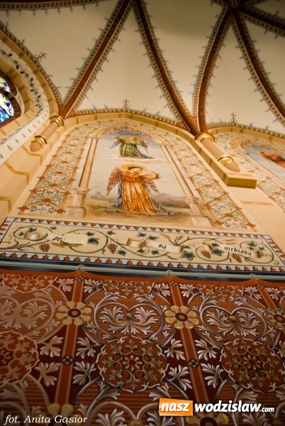 Zdjęcie w galerii na portalu naszwodzislaw.com: Dawne malowidła powróciły na ściany prezbiterium kościoła pw. św. Jerzego w Rydułtowach wiadomości z regionu