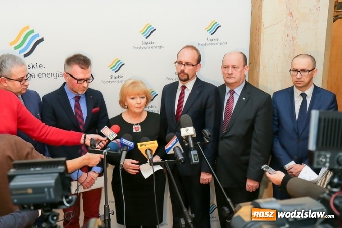 Zdjęcie w galerii na portalu naszwodzislaw.com: Sejmik za uznaniem Ślązaków za mniejszość etniczną wiadomości z regionu