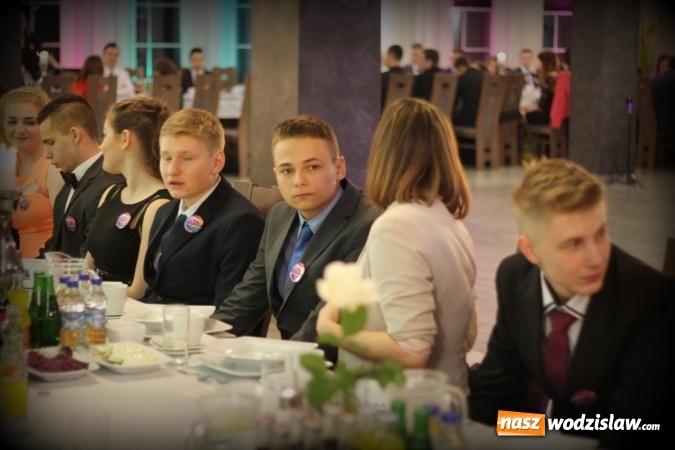 Zdjęcie w galerii na portalu naszwodzislaw.com: Bal maturalny wodzisławskiej Budowlanki w Radlinie wiadomości z regionu