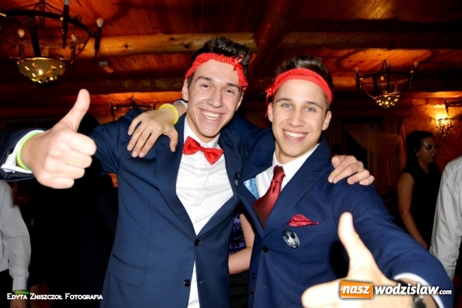 Zdjęcie w galerii na portalu naszwodzislaw.com: Studniówka 2016: Maturzyści z II LO bawili się w Dworku nad Stawem wiadomości z regionu