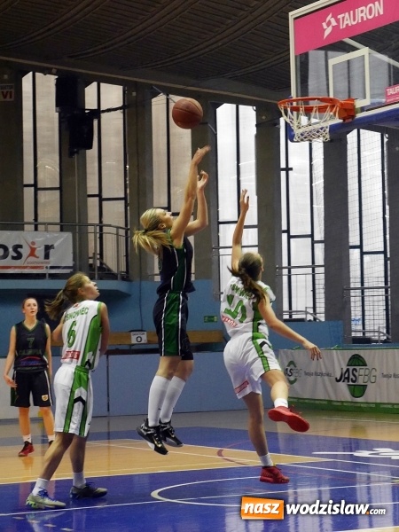Zdjęcie w galerii na portalu naszwodzislaw.com: To było emocjonujące spotkanie. Koszykarki ŻKK Olimpia Wodzisław Śląski wygrywają kolejny mecz  wiadomości z regionu