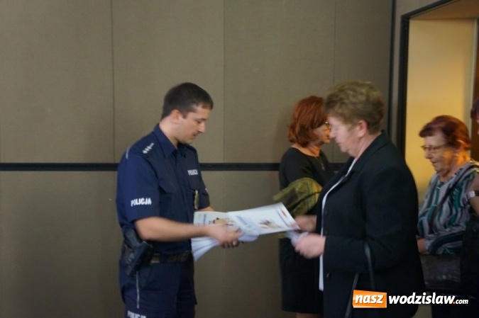 Zdjęcie w galerii na portalu naszwodzislaw.com: Wodzisławscy policjanci w trosce o seniorów  wiadomości z regionu