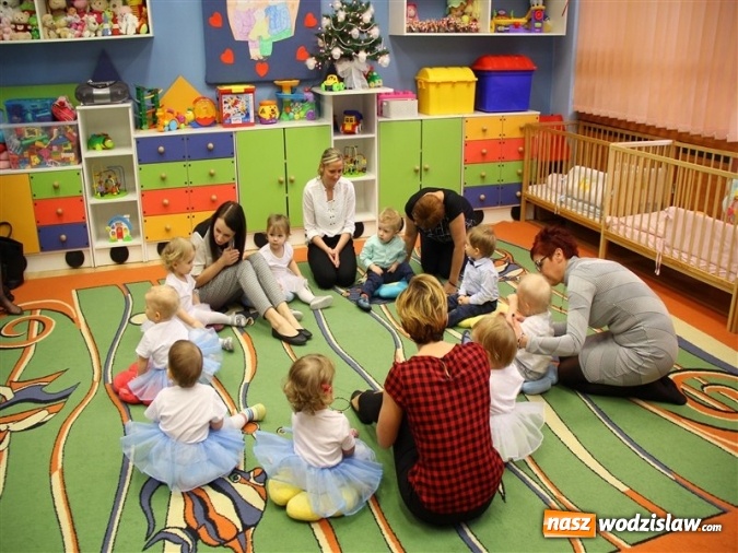 Zdjęcie w galerii na portalu naszwodzislaw.com: Dzień babci i dziadka w wodzisławskim żłobku wiadomości z regionu