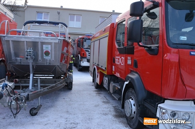 Zdjęcie w galerii na portalu naszwodzislaw.com: WFOŚiGW w Katowicach: Nowy samochód ratowniczo-gaśniczy trafił do wodzisławskiej komendy wiadomości z regionu