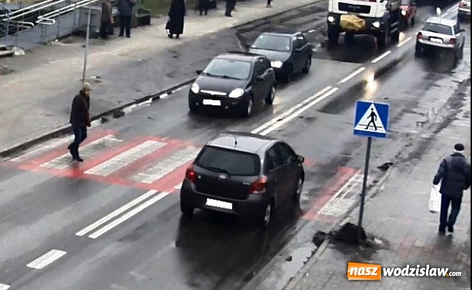 Zdjęcie w galerii na portalu naszwodzislaw.com: Policjanci przyjrzeli się relacji pieszy - kierujący. Łącznie nałożono 24 mandaty i skierowano 2 wnioski do sądu wiadomości z regionu