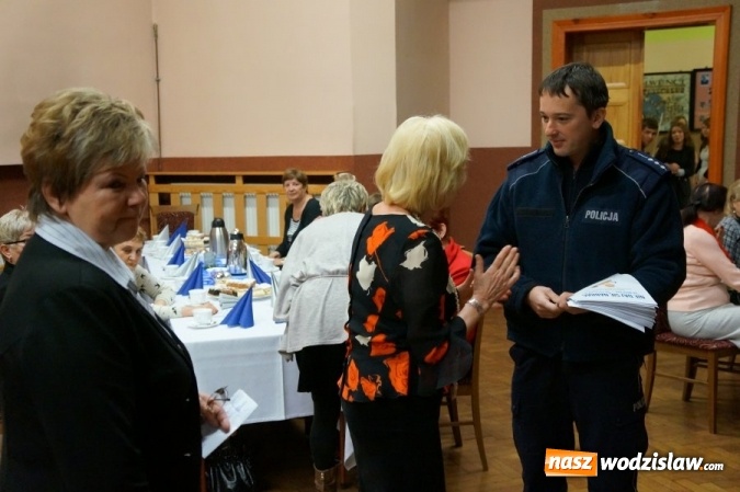 Zdjęcie w galerii na portalu naszwodzislaw.com: Policjanci udzielili rad wodzisławskim seniorom wiadomości z regionu