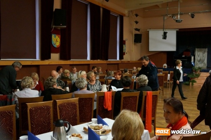 Zdjęcie w galerii na portalu naszwodzislaw.com: Policjanci udzielili rad wodzisławskim seniorom wiadomości z regionu