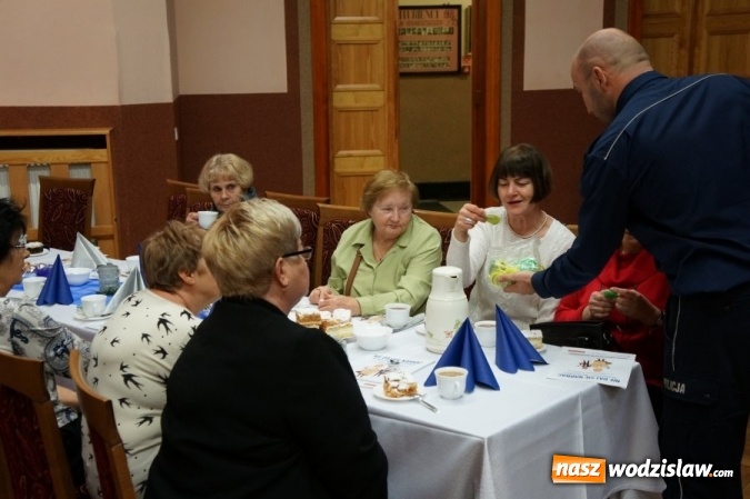 Zdjęcie w galerii na portalu naszwodzislaw.com: Policjanci udzielili rad wodzisławskim seniorom wiadomości z regionu