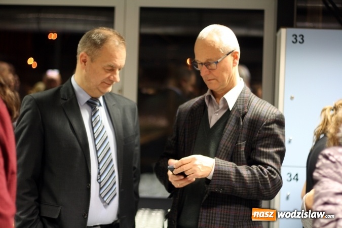 Zdjęcie w galerii na portalu naszwodzislaw.com: Obrazy współczesnych surrealistów zobaczysz na Trzech Wzgórzach wiadomości z regionu