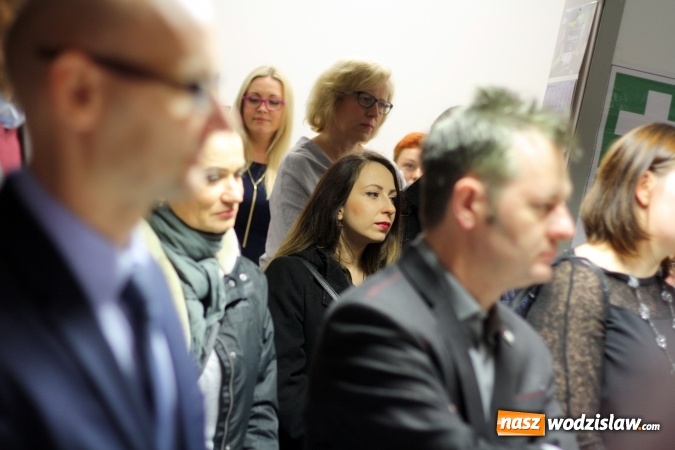 Zdjęcie w galerii na portalu naszwodzislaw.com: Obrazy współczesnych surrealistów zobaczysz na Trzech Wzgórzach wiadomości z regionu