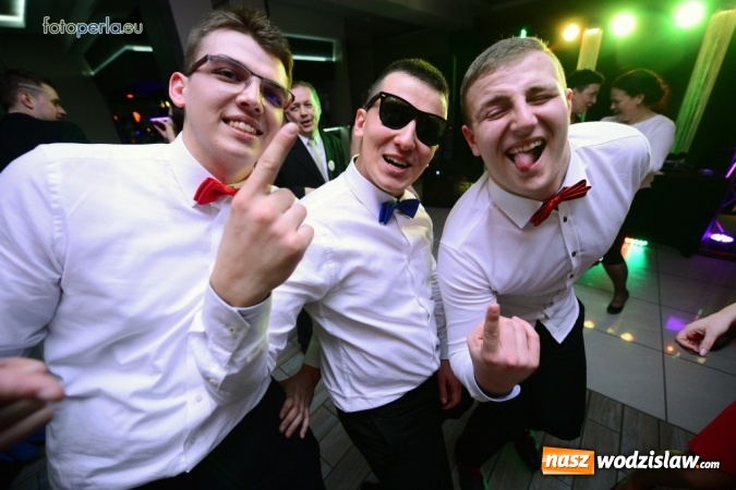 Zdjęcie w galerii na portalu naszwodzislaw.com: Maturzyści z Tischnera bawili się w radlińskim Premium wiadomości z regionu