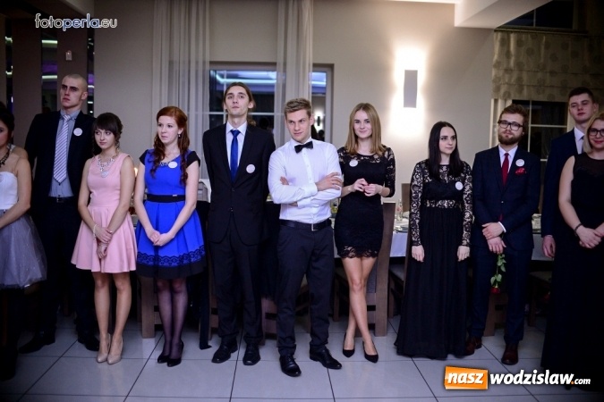 Zdjęcie w galerii na portalu naszwodzislaw.com: Maturzyści z Tischnera bawili się w radlińskim Premium wiadomości z regionu