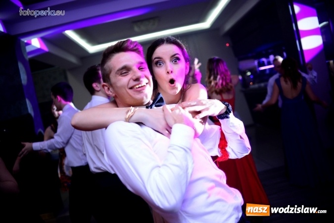 Zdjęcie w galerii na portalu naszwodzislaw.com: Maturzyści z Tischnera bawili się w radlińskim Premium wiadomości z regionu