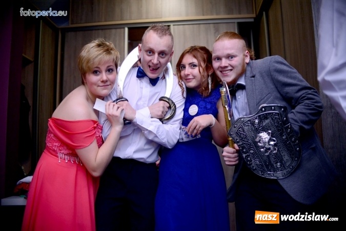 Zdjęcie w galerii na portalu naszwodzislaw.com: Maturzyści z Tischnera bawili się w radlińskim Premium wiadomości z regionu