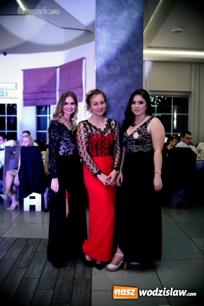 Zdjęcie w galerii na portalu naszwodzislaw.com: Maturzyści z Tischnera bawili się w radlińskim Premium wiadomości z regionu